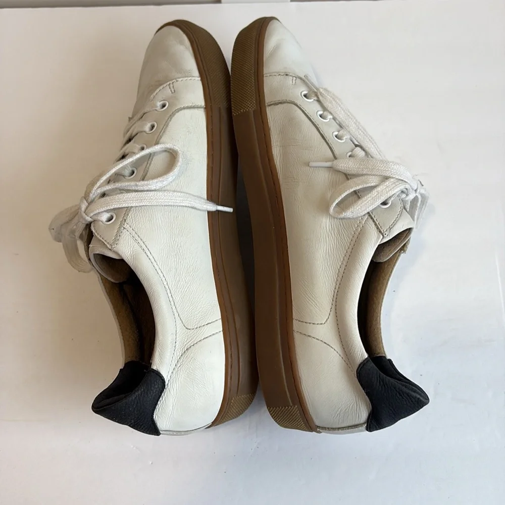 Banana Republic White Gum Sole Leather Nicklas Sneakers